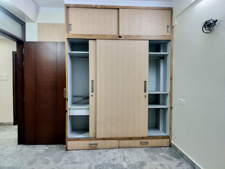 Room, molarband 2 Bedroom 700 Sq.Ft. Apartment In Molarband Delhi 9769927