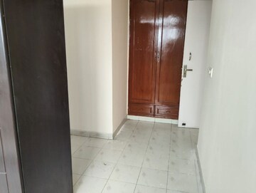 Room in 2 BHK Apartment at Ansal Sushant Estate, Sector 52 – for Rent