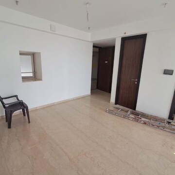 Room in 3 BHK Apartment at Lodha The Park, Century Mills – for Rent