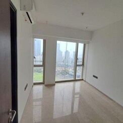 3 BHK + Servant Room Apartment For Rent in Lodha The Park