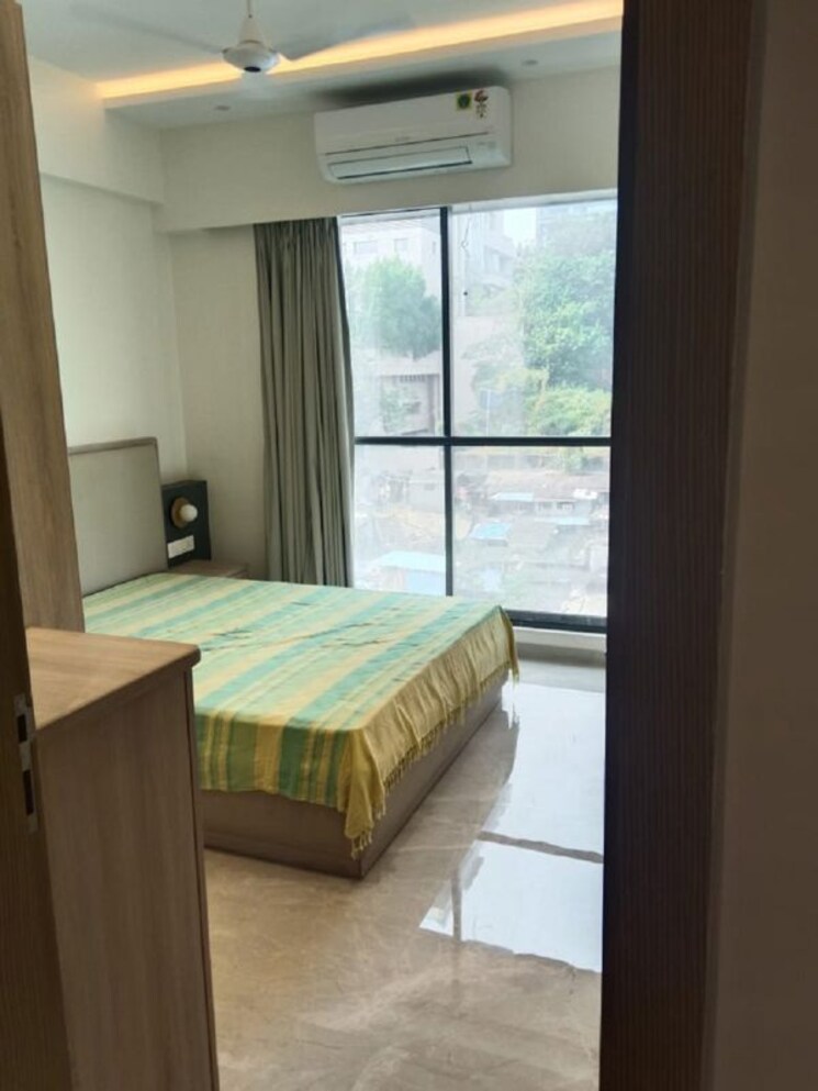 Bedroom, khar west 2 Bedroom 700 Sq.Ft. Apartment In Khar West Mumbai 9769876