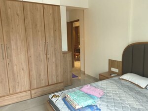 Bedroom in 2 BHK Apartment at Khar West – for Rent