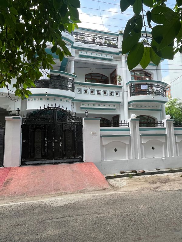 Pg For Rent in Gomti Nagar