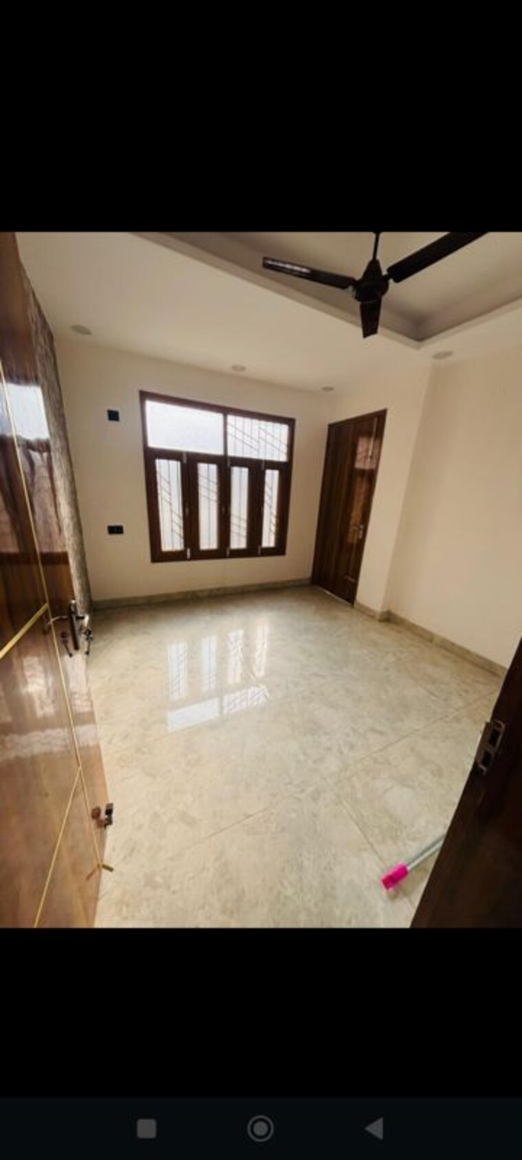 Room, baba colony 3 Bedroom 950 Sq.Ft. Builder Floor In Baba Colony Delhi 9769984