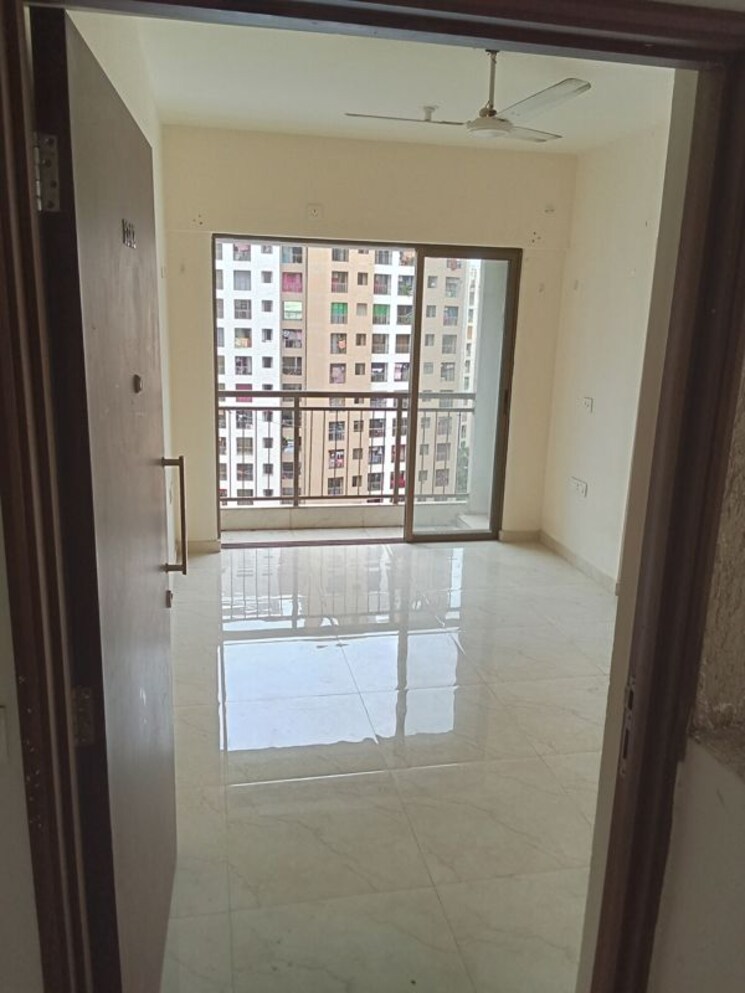 Room, sunteck-maxxworld 1 Bedroom 457 Sq.Ft. Apartment In Tivri Palghar 9769992