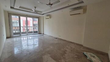 Room in 3 BHK Builder Floor at Greater Kailash I – for Rent