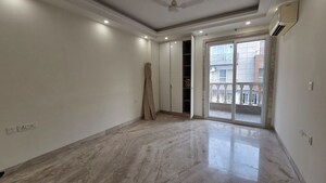 Room in 3 BHK Builder Floor at Greater Kailash I – for Rent