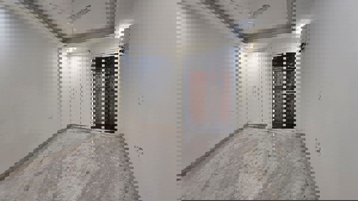 3 BHK + Servant Room Builder Floor For Rent in Greater Kailash I