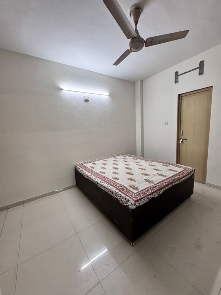 Master Bedroom, bodakdev 2 Bedroom 1350 Sq.Ft. Apartment In Bodakdev Ahmedabad 9770080