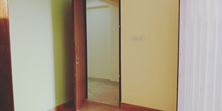 Room, sector 19 dwarka 2 Bedroom 800 Sq.Ft. Builder Floor In Sector 19 Dwarka Delhi 9770117