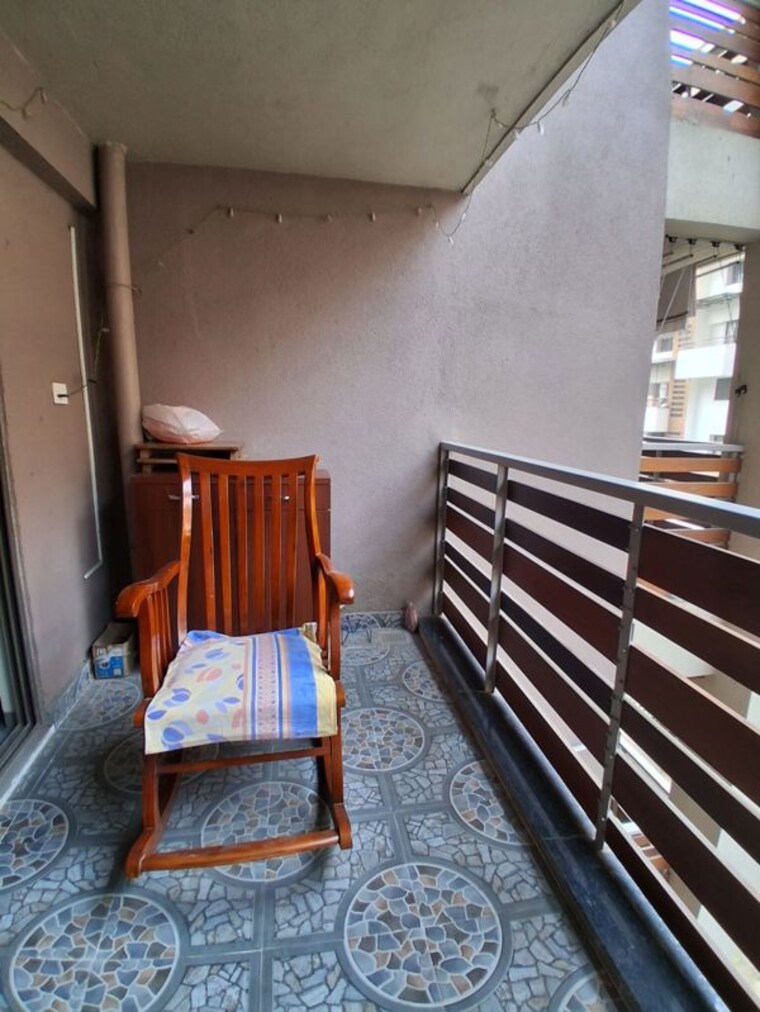 Balcony, samarth-chs-bhusari-colony 2 Bedroom 834 Sq.Ft. Apartment In Kothrud Pune 9770245