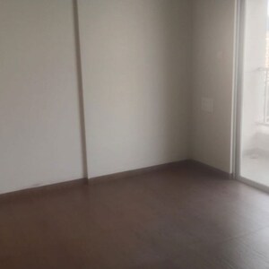 Room in 2.5 BHK Apartment at Austin Arena, Mumbai Bangalore Highway – for Rent