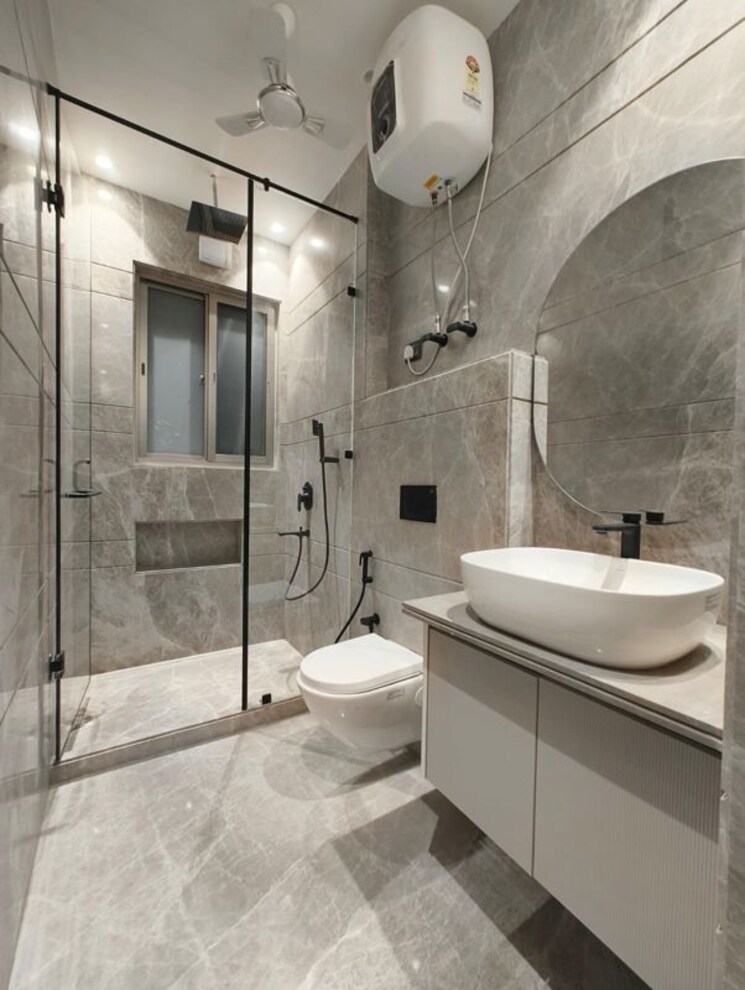 Bathroom, greater kailash i 4 Bedroom 300 Sq.Yd. Builder Floor In Greater Kailash I Delhi 9770335