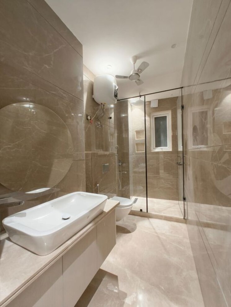 Bathroom, greater kailash i 4 Bedroom 300 Sq.Yd. Builder Floor In Greater Kailash I Delhi 9770335