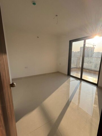 Furnished Amenities in 2 BHK Apartment at HS Lagom Homes, Wakad – for Rent