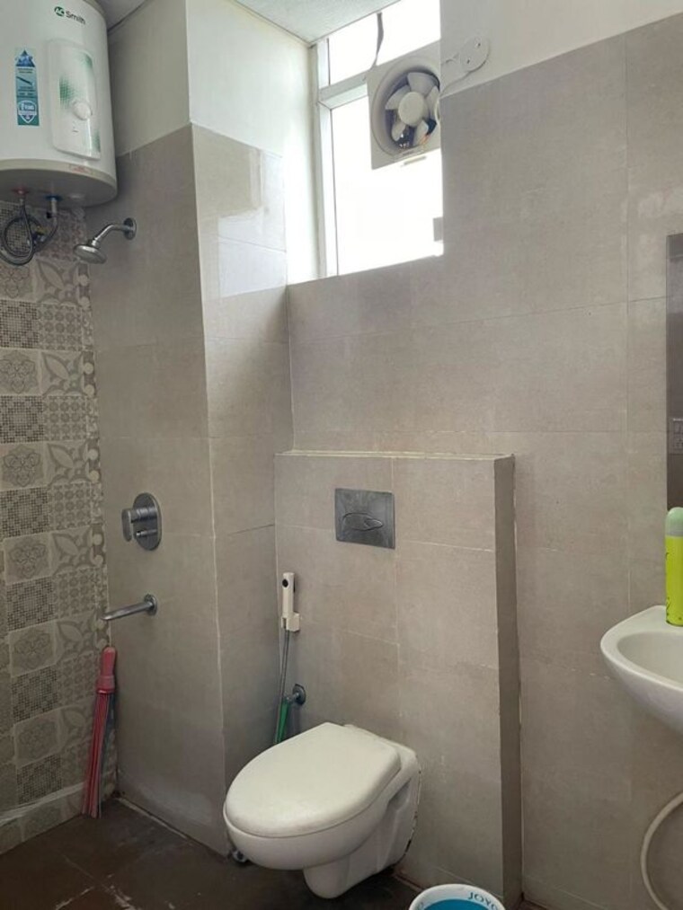 Bathroom, nk-sharma-savitry-greens 1 Bedroom 650 Sq.Ft. Apartment In Lohgarh Zirakpur 9770558