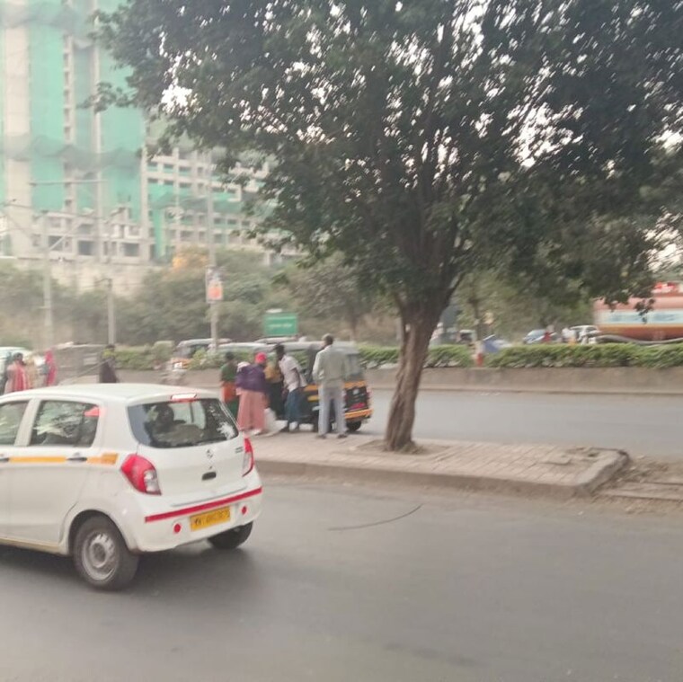  Parking, raviraj-crossroads Commercial Showroom 550 Sq.Ft. In Bhagwan Nagar Pune 9770574