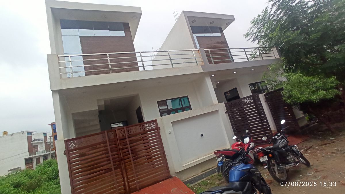 2 BHK + Extra Room Independent House For Sale in Faizabad Road