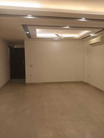 Room in 3 BHK Builder Floor at Greater Kailash ii – for Rent