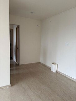 2 BHK Apartment For Rent in Shree Vardhman Green Court
