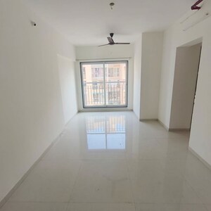 2 BHK Apartment For Rent in Yashraaj Park, Ghodbunder Road