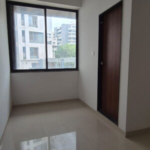  Office Space For Rent in Mittal Petals, Park Street