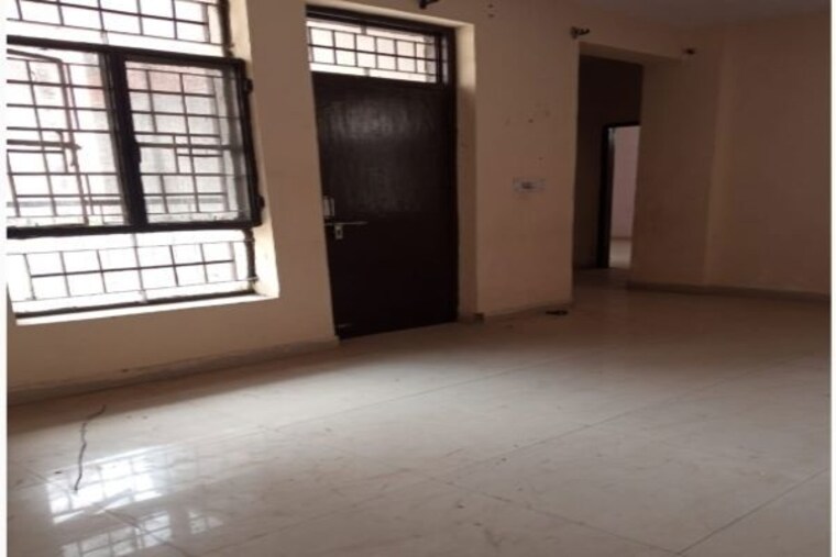 Room, sector 135 1 Bedroom 778 Sq.Ft. Apartment In Sector 135 Noida 9770582