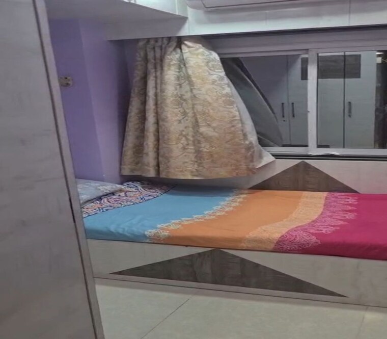 Bedroom, dadar east 2 Bedroom 600 Sq.Ft. Apartment In Dadar East Mumbai 9770694