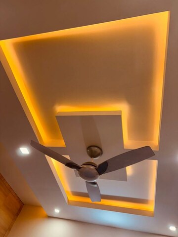 Furnished Amenities in 2 BHK Apartment at Shriram Luxor, Hennur Road – for Rent