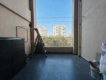 Room in 3 BHK Apartment at Mittal Sun Universe, Sinhagad Road – for Sale