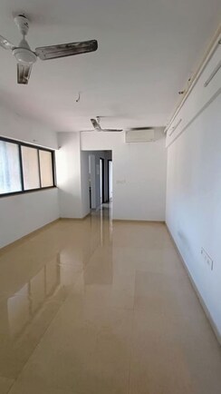 2 BHK Apartment For Rent in Lodha Downtown
