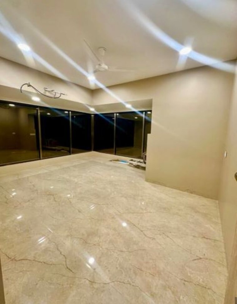 Room, andheri east 4 Bedroom 2000 Sq.Ft. Apartment In Andheri East Mumbai 9770796