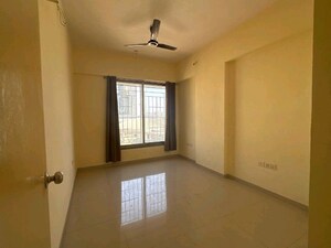Room in 3 BHK Apartment at Sheth Vasant Athena, Laxmi Nagar – for Rent
