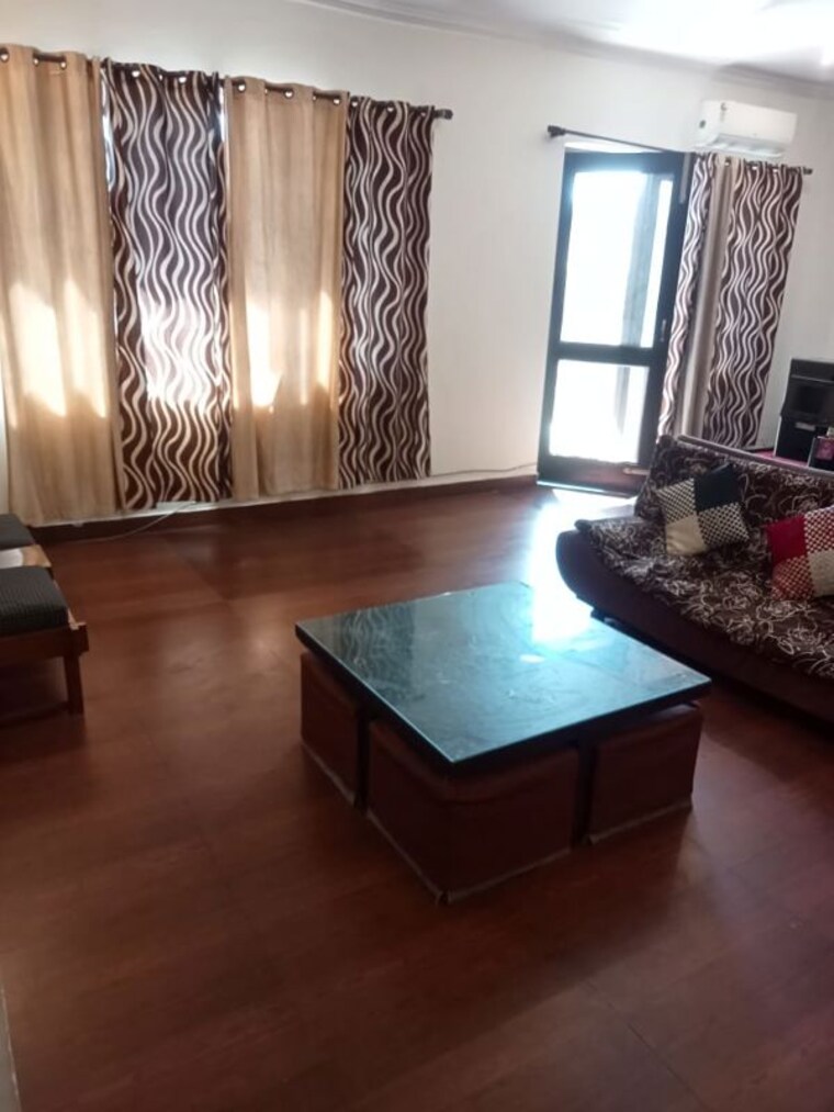 Living Room, sector 46 1 RK 400 Sq.Ft. Independent House In Sector 46 Noida 9770875