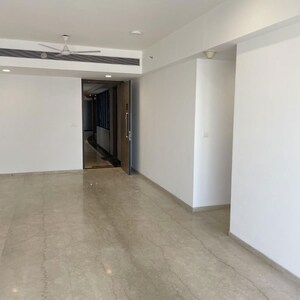 Room in 3 BHK Apartment at Lodha The Park, Century Mills – for Rent