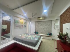 2 BHK + Pooja Room Apartment For Sale in Hiranandani Paloma