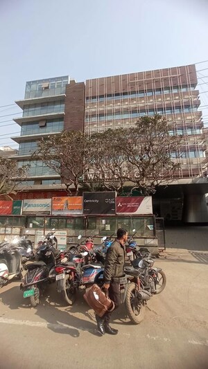  Office Space – Exterior View View at Fafadih - for Rent