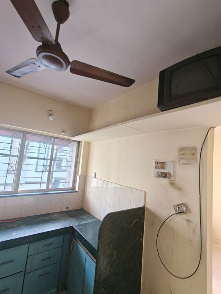 Kitchen, akurli-shivshakti-chs 1 Bedroom 650 Sq.Ft. Apartment In Lokhandwala Mumbai 9770973