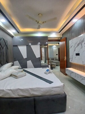 Bedroom in 2 BHK Apartment at Saket – for Rent