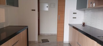 Room in 2.5 BHK Apartment at Ekta Tripolis, Goregaon West – for Rent