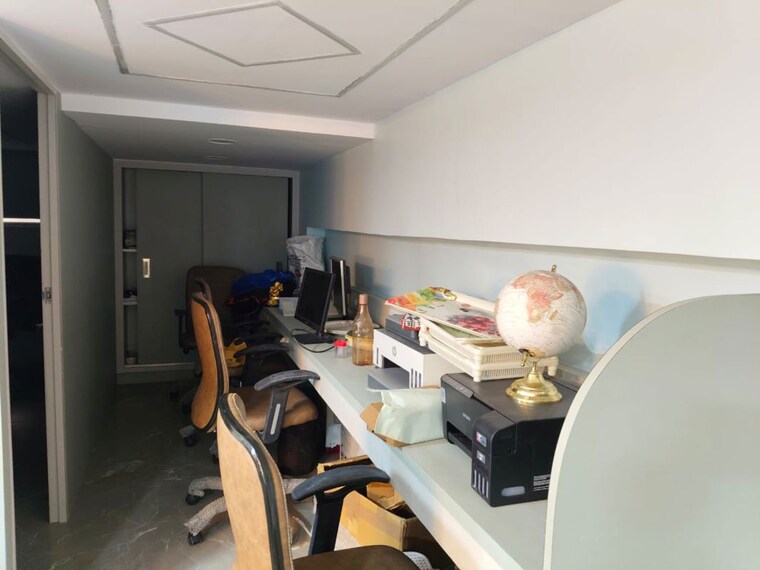 Team Area, dilkap-chambers Commercial Office Space 620 Sq.Ft. In Andheri West Mumbai 9770971