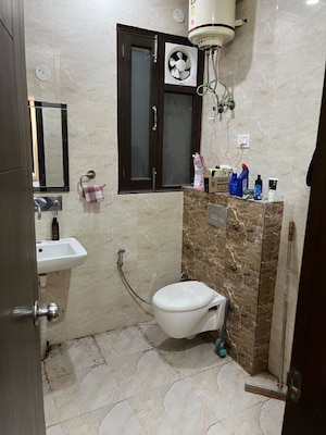Washroom in 2 BHK Builder Floor at Sector 46 – for Rent