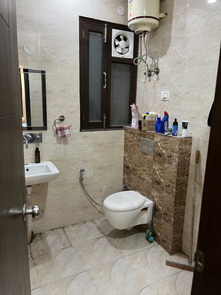 Washroom, sector 46 2 Bedroom 1780 Sq.Ft. Builder Floor In Sector 46 Gurgaon 9770945
