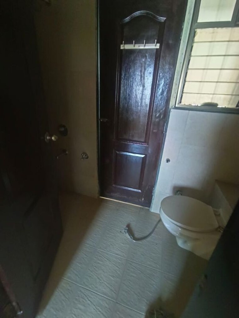 Bathroom, runwal-garden-city 2.5 Bedroom 760 Sq.Ft. Apartment In Balkum Pada Thane 9771188