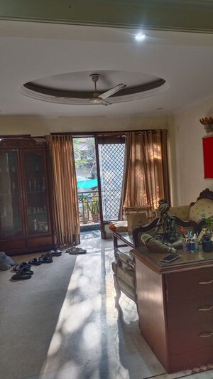 Living Room in 3 BHK Builder Floor at New Rajinder Nagar – for Sale