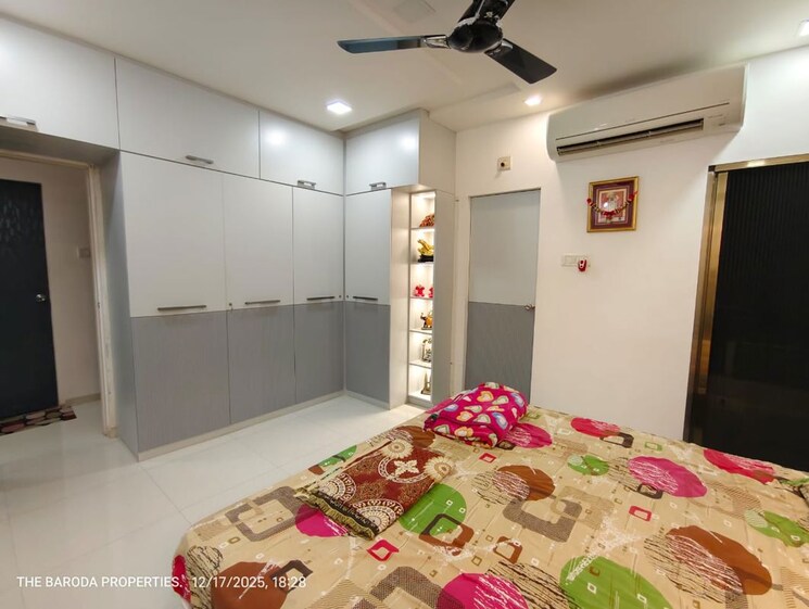 Bedroom, vasundhara sector 12 4 Bedroom 1965 Sq.Ft. Builder Floor In Vasundhara Sector 12 Ghaziabad 9771124