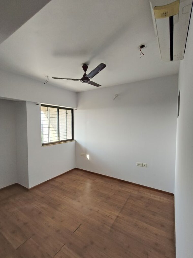 Room, lodha-lakeshore-greens 2.5 Bedroom 830 Sq.Ft. Apartment In Dombivli East Thane 9771083