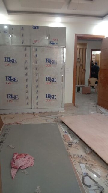 Team Area in 5 BHK Builder Floor at Raj Nagar Sector 14 – for Sale