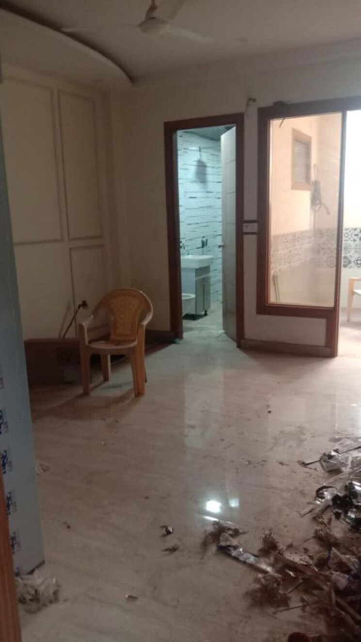 Room, raj nagar sector 14 5 Bedroom 170 Sq.Yd. Builder Floor In Raj Nagar Sector 14 Ghaziabad 9771269