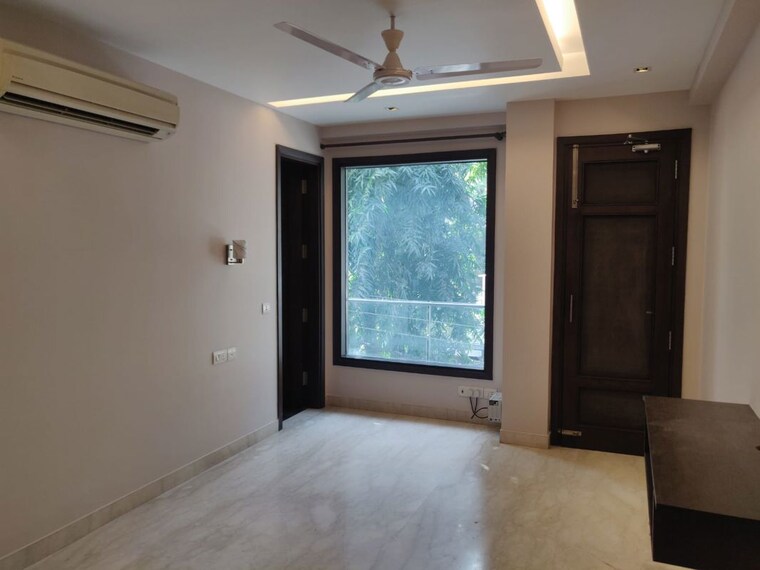 Room, panchsheel enclave 3 Bedroom 2300 Sq.Ft. Builder Floor In Panchsheel Enclave Delhi 9771332